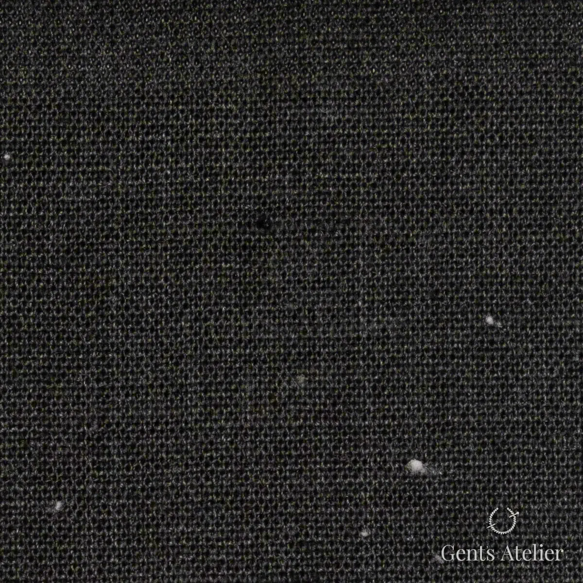 Костюм из James Fabric 45177 023 — тёмно-серый меланж, 67.3% Хлопок 21.6% Полиэстер 8.9% Вискоза 2.2% Прочее