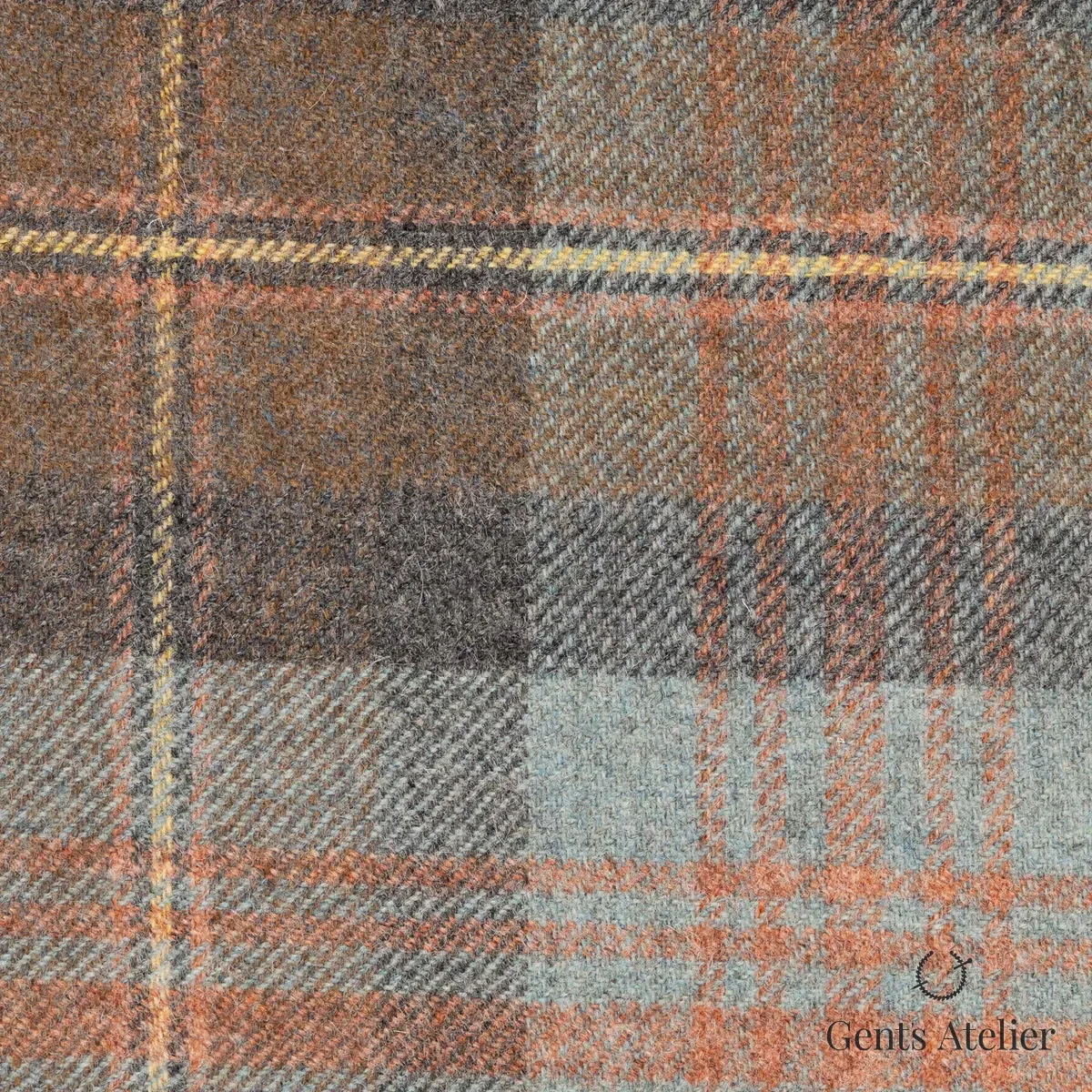 Костюм из Marton Mills CGE214 — серый, 100% шерсть