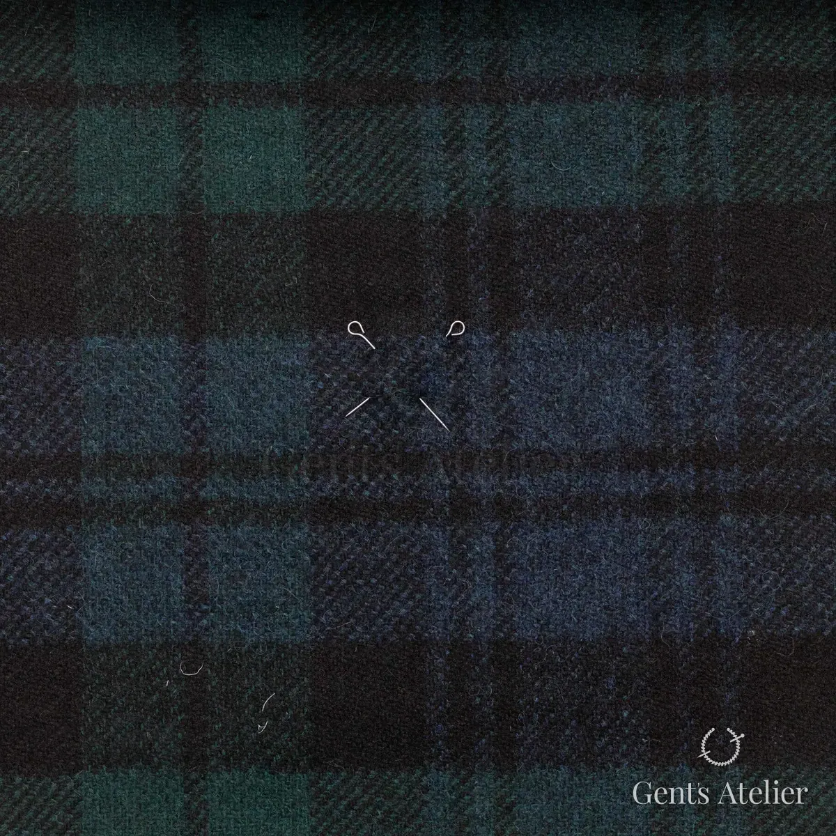 Костюм из Marton Mills CGE354 — чёрный, 100% шерсть