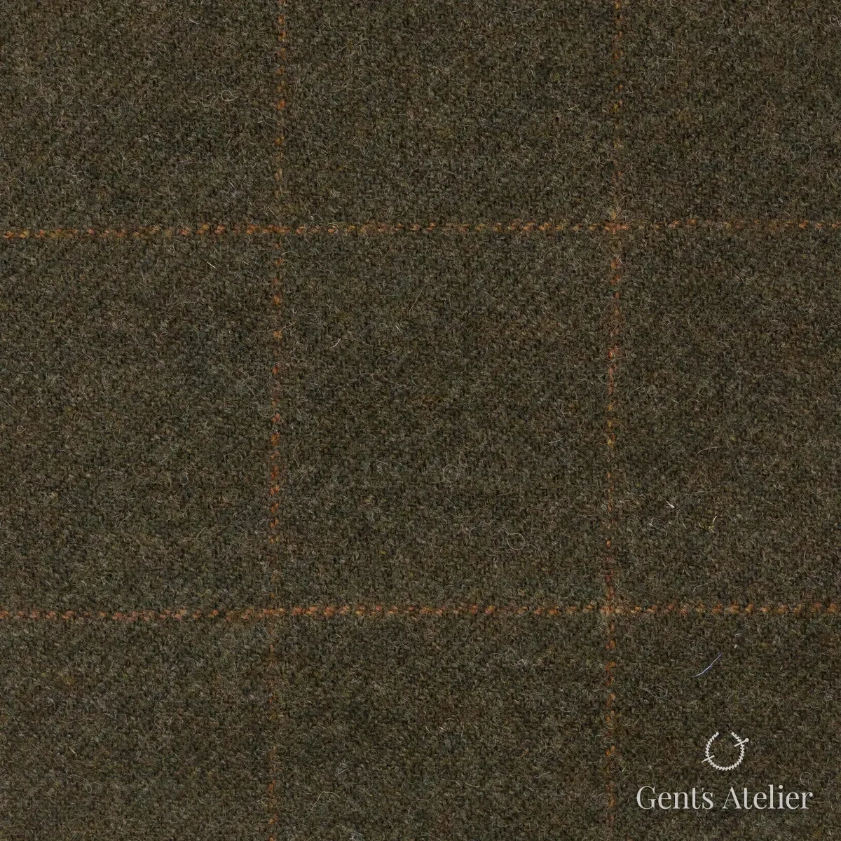 Костюм из Marton Mills CGE120 — тёмно-оливковый, 100% шерсть