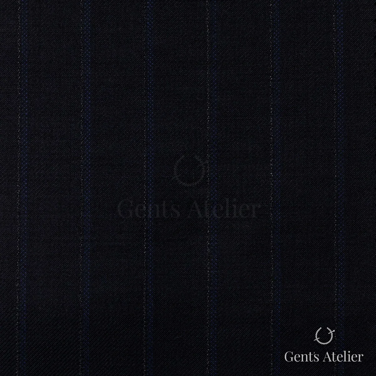 Костюм из Stylbiella 34807 — тёмно-синий в белую и голубую полоску, 100%WO