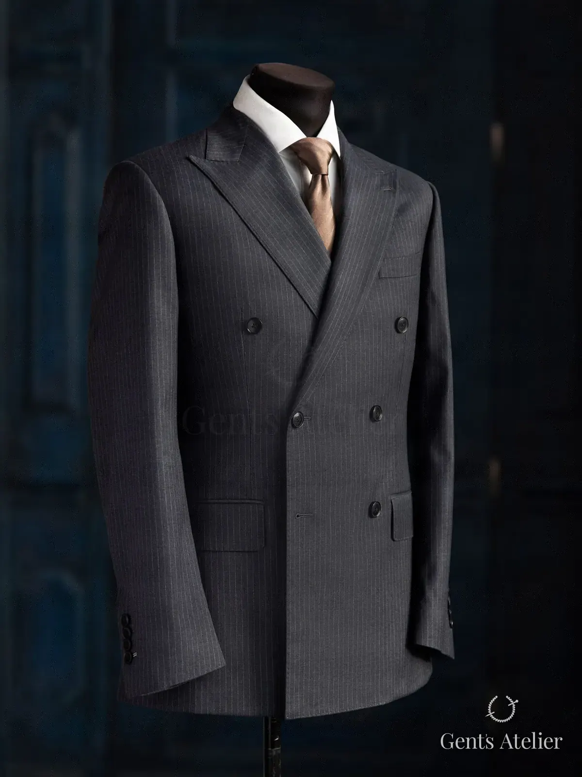 Двубортный костюм в полоску pinstripe, Серый;Черный, ткань Gent's Selection, Смесовая шерсть